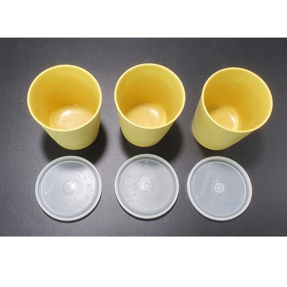 VTG Tupperware 6 oz. Kids' Juice Glasses Tumblers 1251 Set of 3 Harvest w/lids - Picture 4 of 4